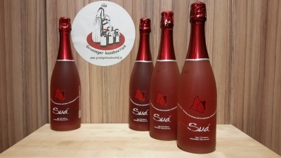 Sua Sparkling Rose